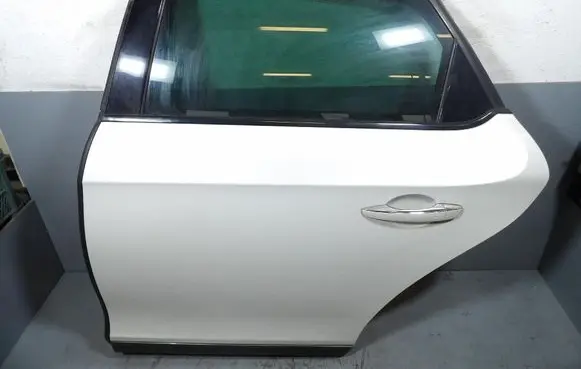 Citroen DS5 Rear door