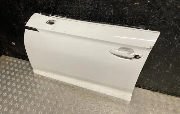 Audi A5 8T 8F Front door 