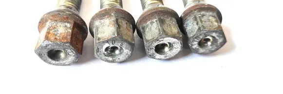 Opel Meriva B Nuts/bolts 