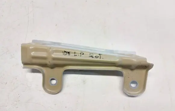 Volkswagen ID.5 Fender mounting bracket