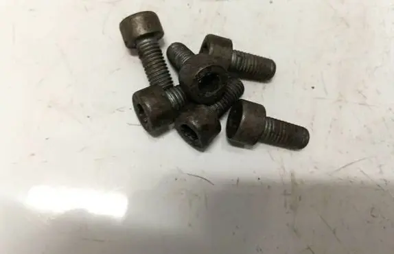 BMW 5 GT F07 Nuts/bolts 