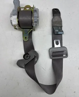 Lexus LS UCF30 Front seatbelt 7J3470P 002328 0430020