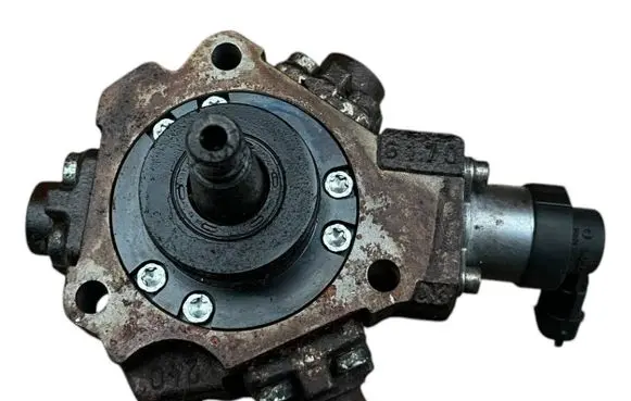 KIA Sorento Fuel injection high pressure pump 331004A410 0445010118 0006832
