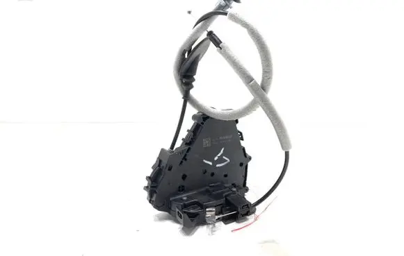 Renault Captur II Rear door lock 825031538R
