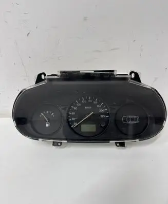 Ford Fiesta Speedometer (instrument cluster) 44ZU174 YS6F10841