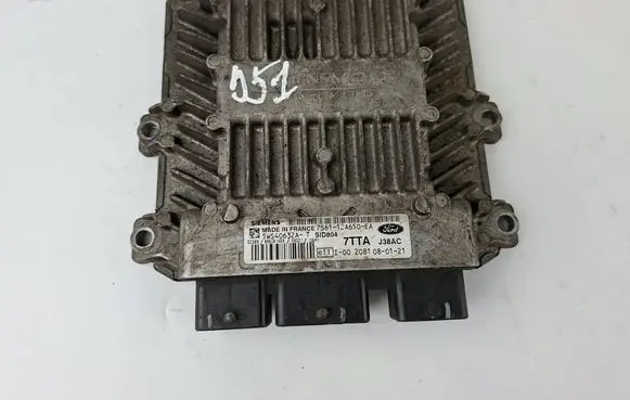 Ford Focus Engine control unit/module 7S6112A650EA 5WS40632A