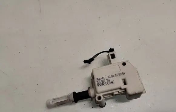 Porsche Cayenne (9PA) Tailgate boot lock/latch motor 7L5827761