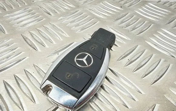 Mercedes-Benz C W204 Ignition lock