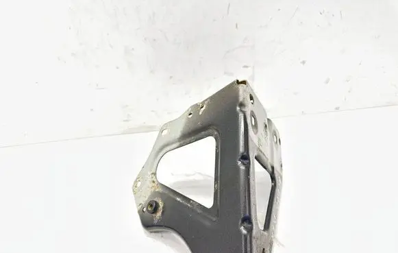 Audi A6 Allroad C6 Fender mounting bracket 4F0821136A ALM008S109