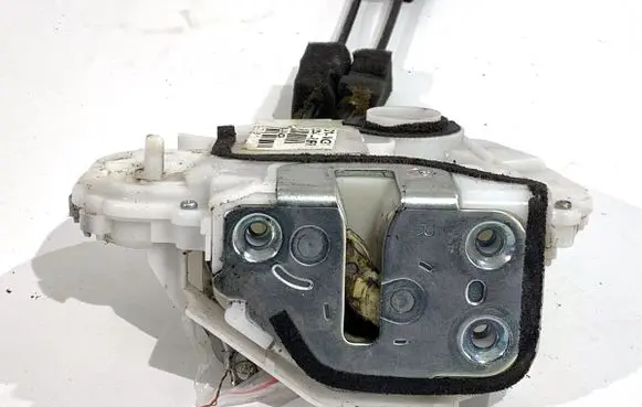 Honda CR-V Rear door lock 72611SWAG1