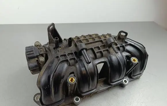 Mitsubishi Eclipse Cross Intake manifold 
