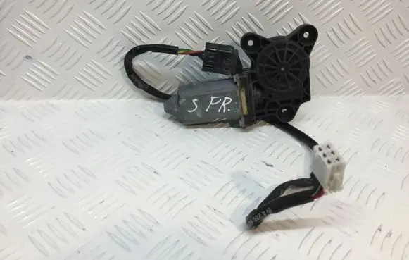 Mercedes-Benz S W220 Front door window regulator motor 119650105