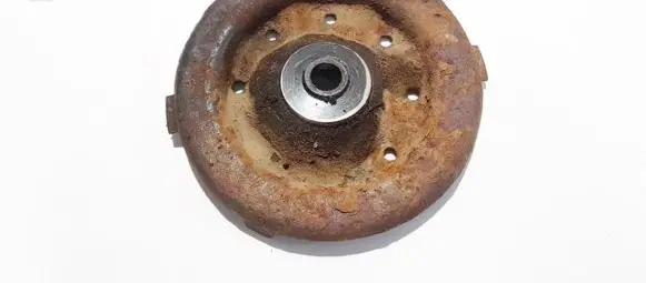 Toyota Corolla E80 Coil spring mount 