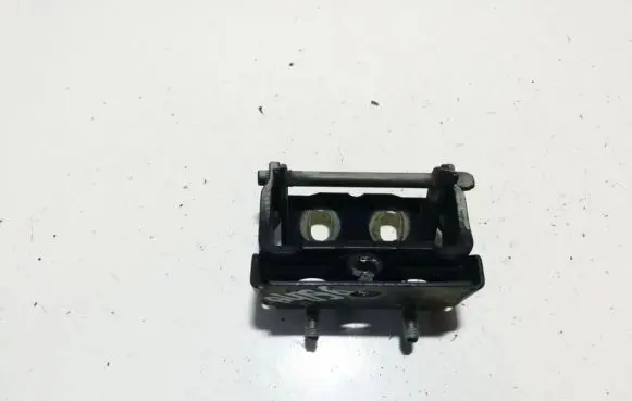 Ford Focus Tailgate/trunk/boot hinge