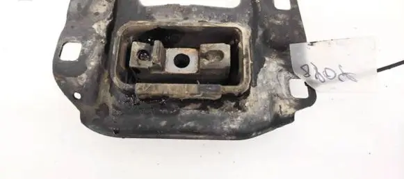 Ford Focus Engine mount bracket 4n516f031aa 4n51-6f031aa