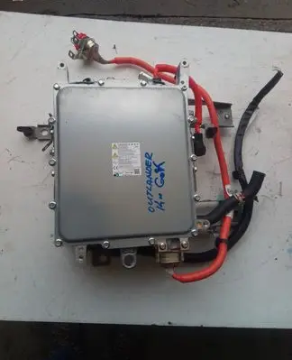 Mitsubishi Outlander Battery charger (optional) W005T70271