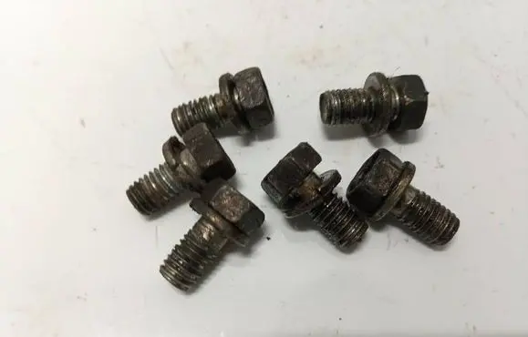 Subaru Forester SH Nuts/bolts 