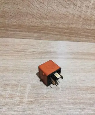 BMW 3 E46 Other relay 0332019456