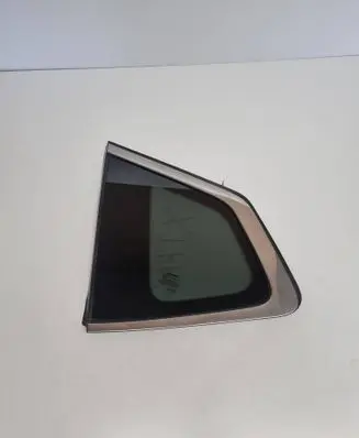 Nissan X-Trail T32 Rear side window