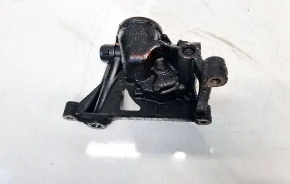 Audi A6 S6 C5 4B Oil pump 078115105