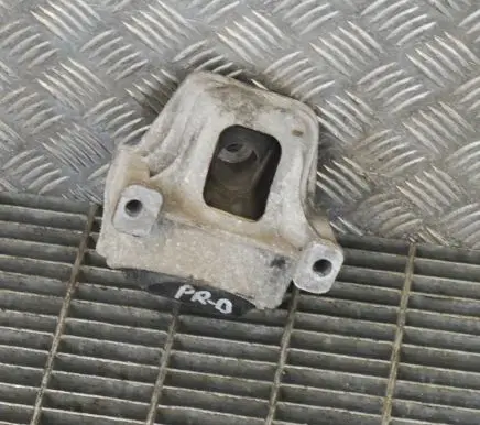 Audi A5 8T 8F Engine mount bracket