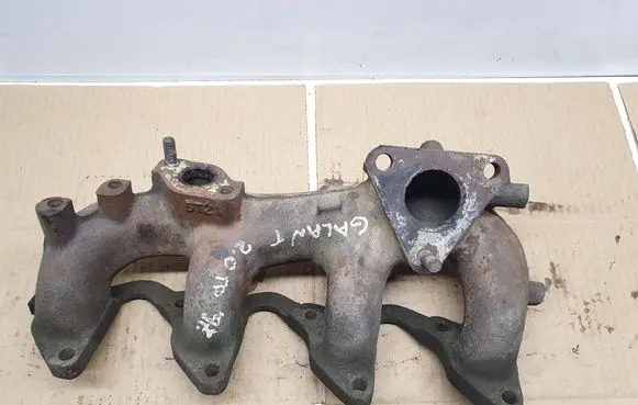 Mitsubishi Galant Exhaust manifold