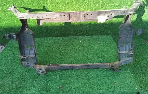 Nissan Qashqai Radiator support slam panel 62500JD200