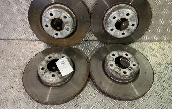 BMW 2 F22 F23 Brake discs and calipers set 