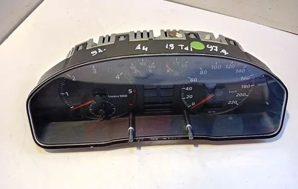 Audi A4 S4 B5 8D Speedometer (instrument cluster) 88311225230
