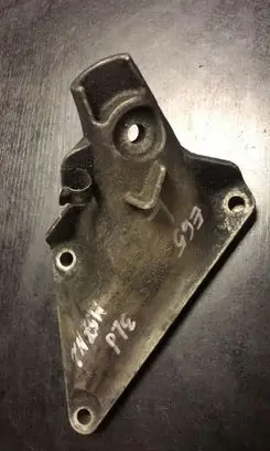 BMW 7 E65 E66 Engine mounting bracket 6770005