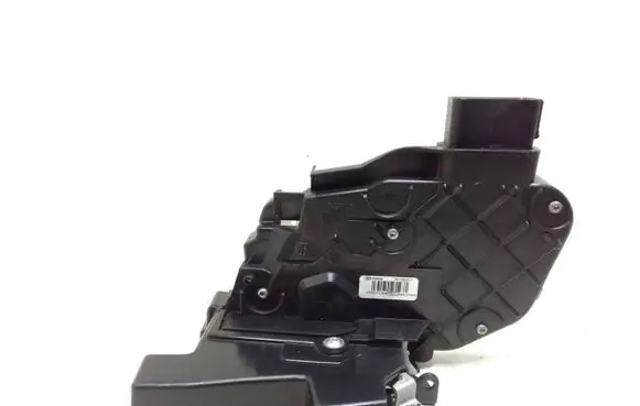 Volvo C30 Front door lock 30799301