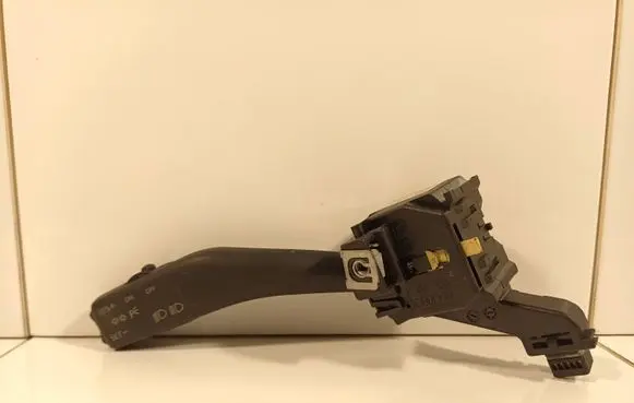Skoda Octavia Mk2 (1Z) Indicator stalk 1K0953513A