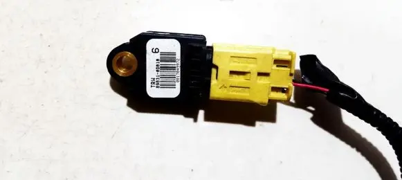 Toyota Yaris Airbag deployment crash/impact sensor 898310d010 0817049972