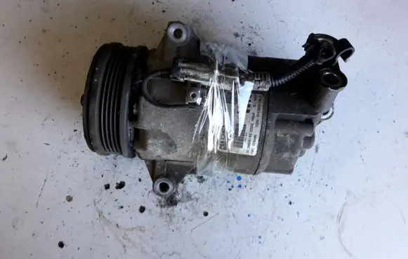 Opel Zafira B Air conditioning (A/C) compressor (pump)