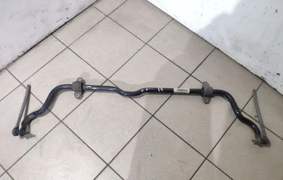 Mercedes-Benz CLA C117 X117 W117 Front anti-roll bar/sway bar A2463203411