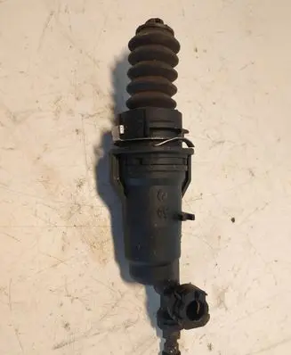 Citroen C5 Clutch slave cylinder 
