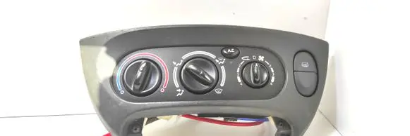 Renault Megane I Climate control unit 663391J