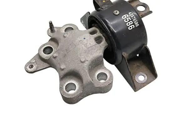 Buick Encore I Engine mount bracket 42476586