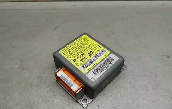 Mitsubishi Carisma Airbag control unit/module MR158433 0285001127