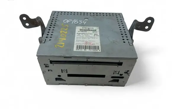 Mitsubishi Lancer Radio/CD/DVD/GPS head unit 8701A215