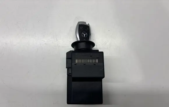 Mercedes-Benz C W203 Ignition lock 2035450508