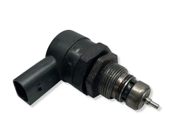 Mercedes-Benz E W211 Fuel pressure regulator A6110780449