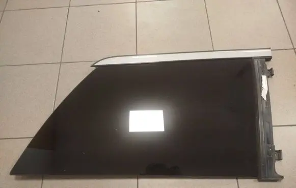 Mercedes-Benz GL X164 Rear side window a1646702250