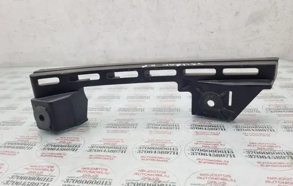 Front bumper mounting bracket