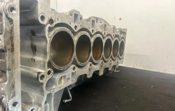 BMW 5 GT F07 Engine block 7585979