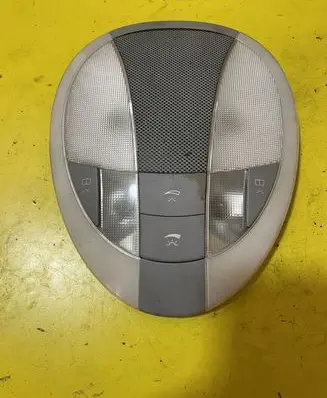 Mercedes-Benz E W211 Front seat light A2118202001 2118202001