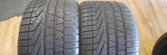 Porsche 911 R20 winter tire 29530R20