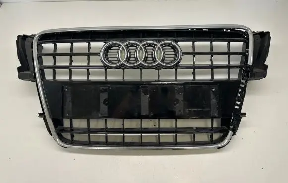 Audi A5 8T 8F Front bumper upper radiator grill 8T0853651B