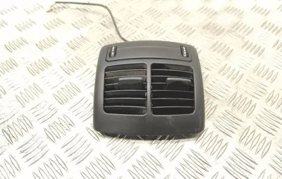 Mercedes-Benz E W211 Rear air vent grill H52760102010