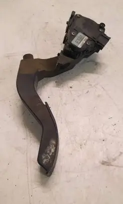 Audi A4 S4 B5 8D Accelerator throttle pedal 8D1721523F